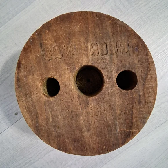 Vintage Wood Hat Form 22 1/2 - Picture 4 of 6